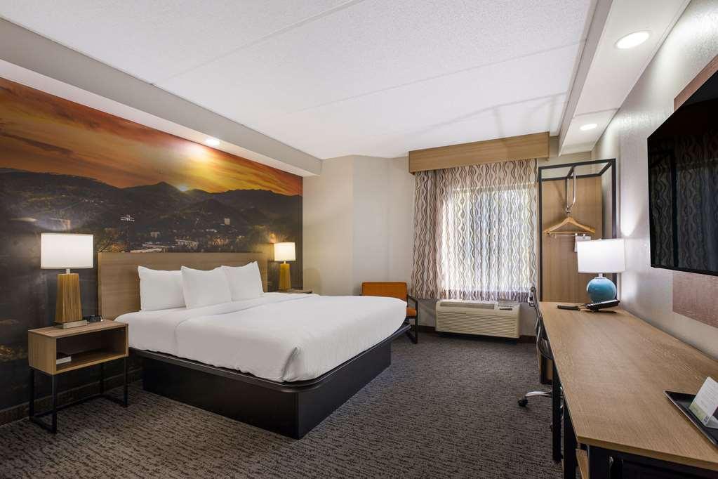 Clarion Pointe Sevierville-Pigeon Forge 客房 照片