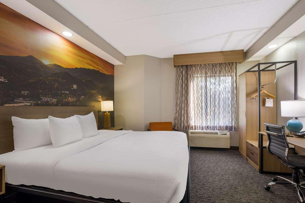 Clarion Pointe Sevierville-Pigeon Forge 客房 照片