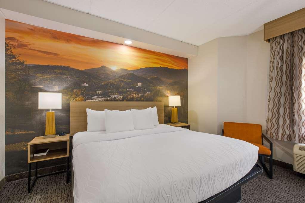 Clarion Pointe Sevierville-Pigeon Forge 客房 照片