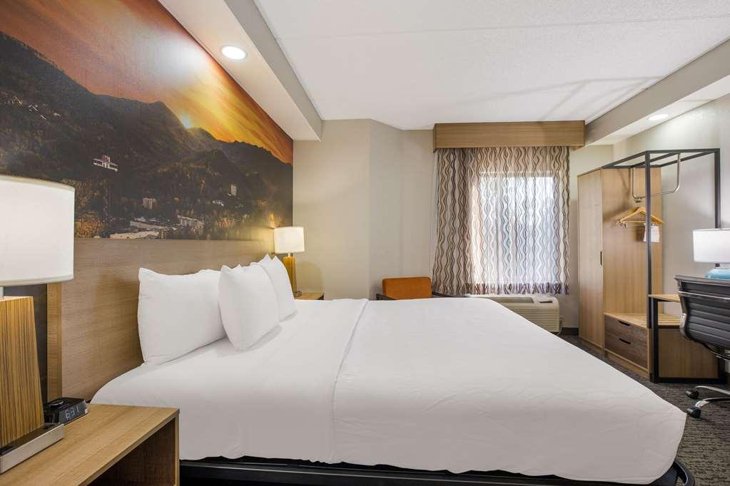 Clarion Pointe Sevierville-Pigeon Forge 客房 照片