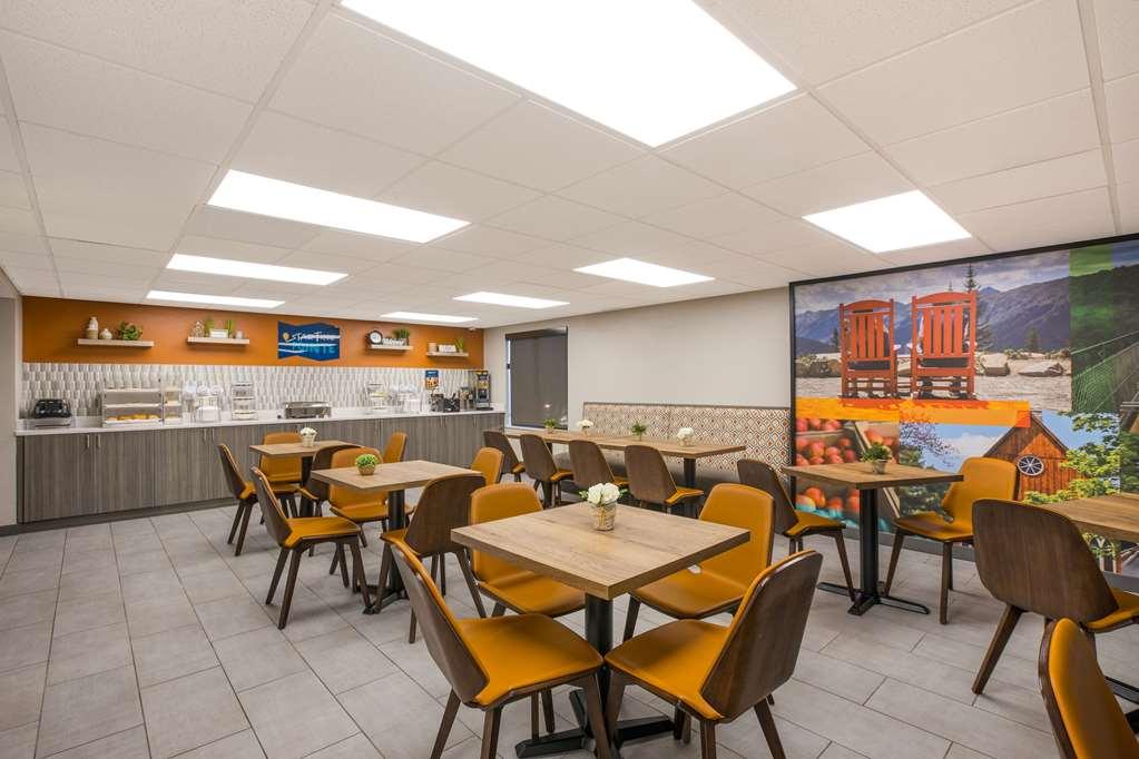 Clarion Pointe Sevierville-Pigeon Forge 餐厅 照片