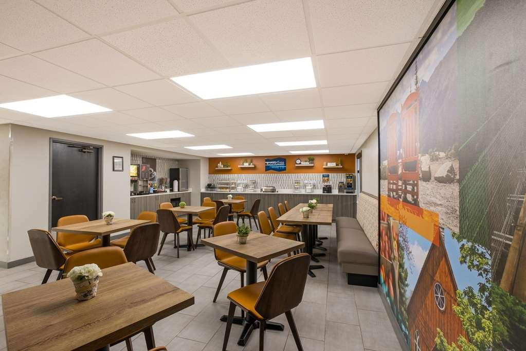 Clarion Pointe Sevierville-Pigeon Forge 餐厅 照片